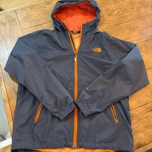 The North Face men’s lightweight DryVent Jacket Size Large